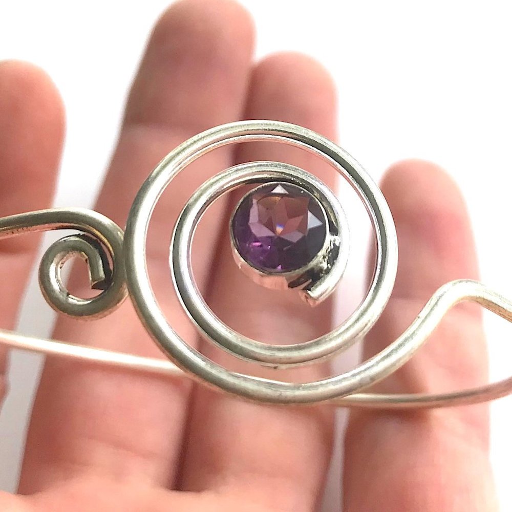 Unique wire cuff bracelet, Silver Swirl with Purple - Picture 5 of 12
